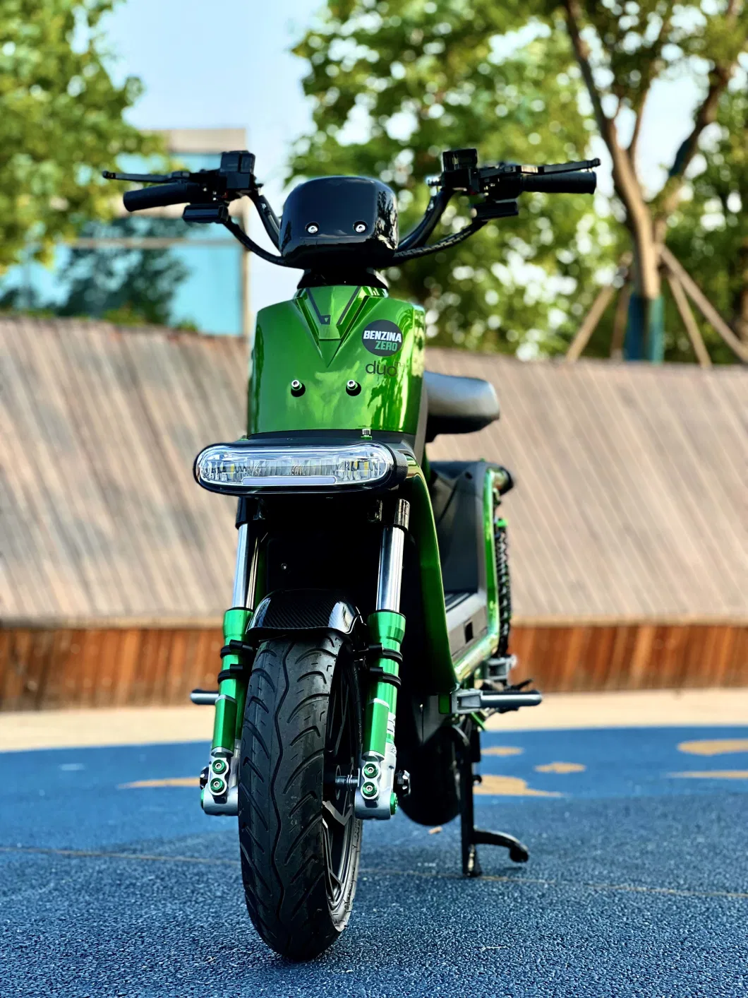 Electric Scooter High Speed with 72V60ah Lithium Battery Scooter Removable